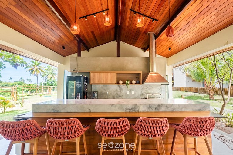 Casa em Condo. c/ Piscina e Churrasqueira CAI0211