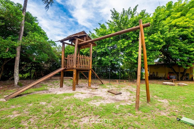 Casa em Condo. c/ Piscina e Churrasqueira CAI0211