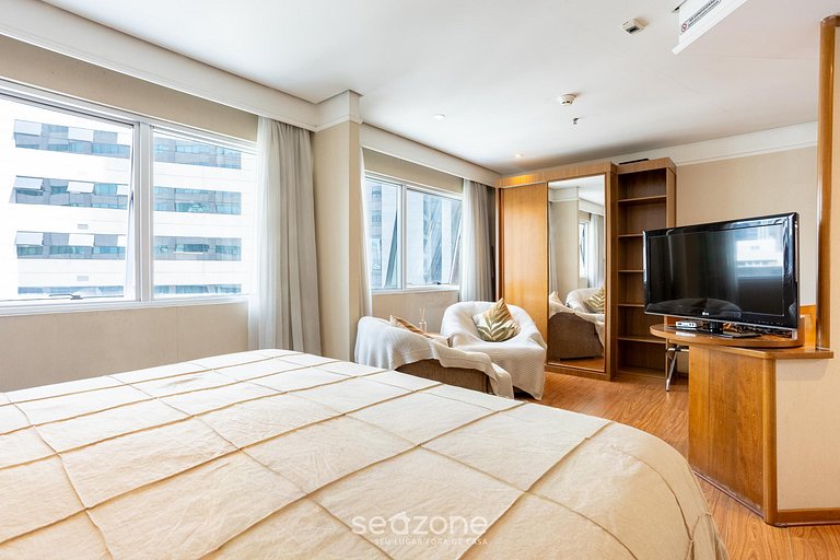 Studio em Cond. c/ Piscina Vila Olímpica VIO1409