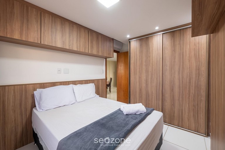 Apto em cond. c/ piscina e vista p/ mar ILP0801