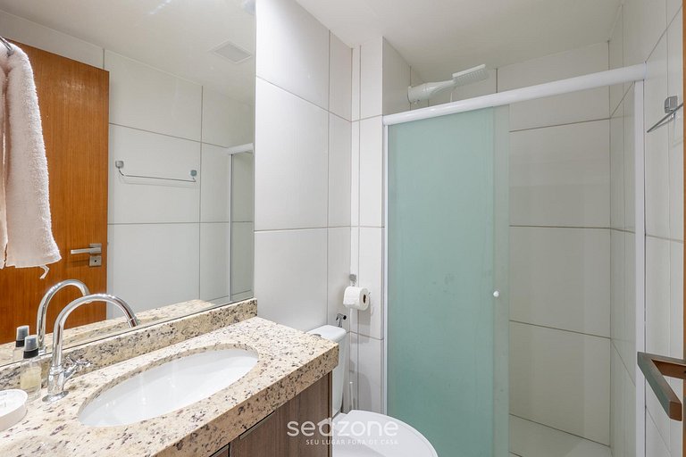 Apto em cond. c/ piscina e vista p/ mar ILP0801