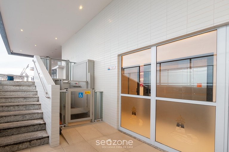 Apto em cond. c/ piscina e vista p/ mar ILP0801