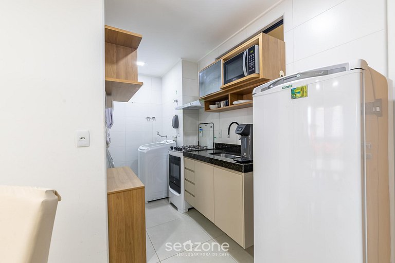 Apto en Cond. con Piscina y vista al mar SLI1013