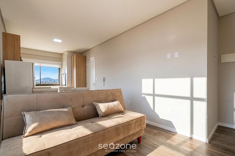 Apto em prédio c/ churrasq. no Centro CTD0402