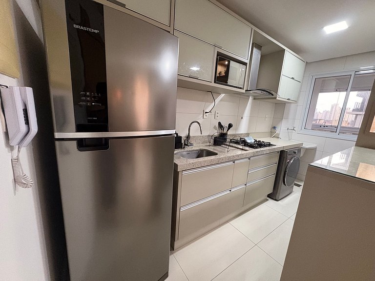 Apto em Cond. c/ Piscina no Setor Bueno LHD0403