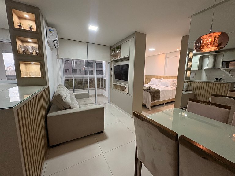 Apto em Cond. c/ Piscina no Setor Bueno LHD0403