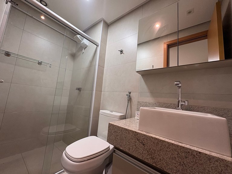 Apto en Cond. c/ Piscina en Setor Bueno LHD0403