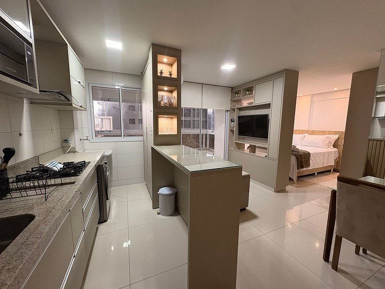 Apto en Cond. c/ Piscina en Setor Bueno LHD0403