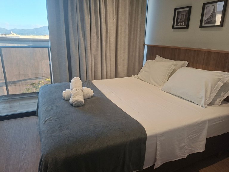 Apto em Cond. c/ Piscina no Bairro Estados TSO0314