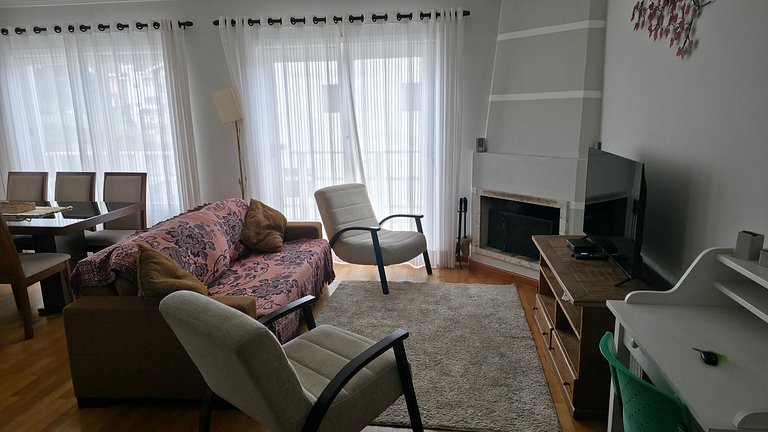 Apto en cond. con parri. en Capivari LVR0017