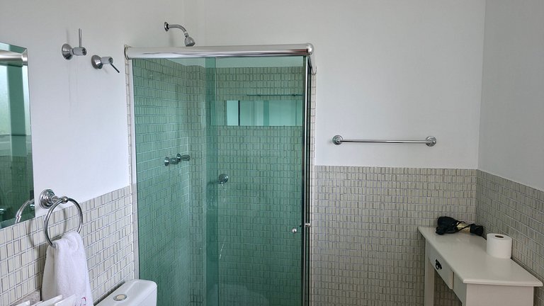 Apto en cond. con parri. en Capivari LVR0017