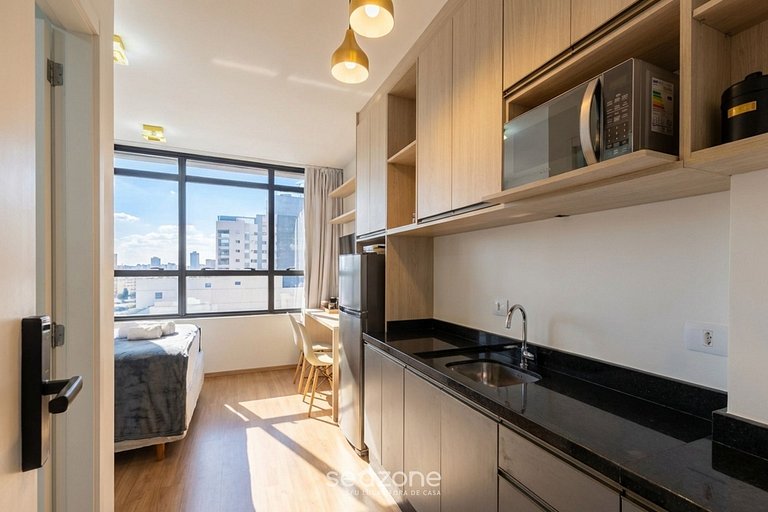 Studio em Cond. c/ Piscina no Centro EYS2307