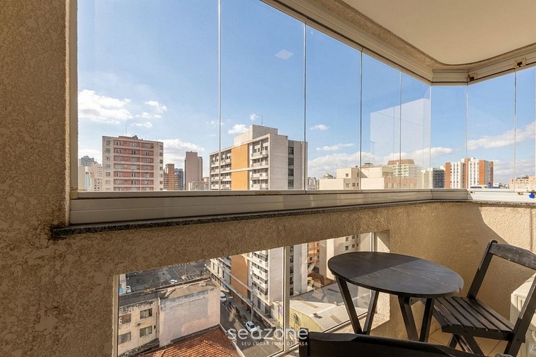 Studio c/ churrasq. privativa no Centro JCI0126