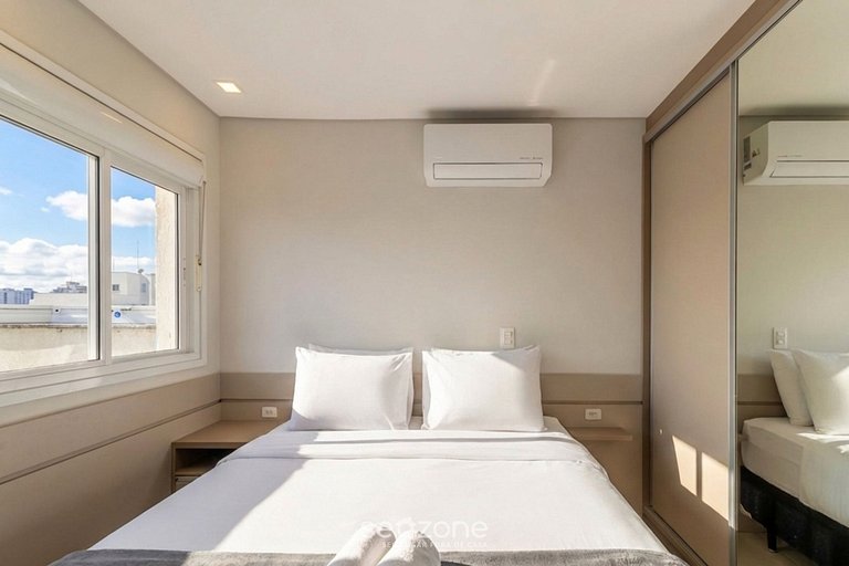 Studio c/ churrasq. privativa no Centro JCI0126