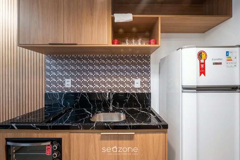 Studio em Cond. c/ Pisc. vista lateral mar JDN0216