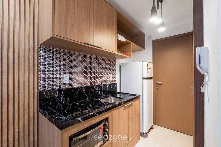 Studio em Cond. c/ Pisc. vista lateral mar JDN0216