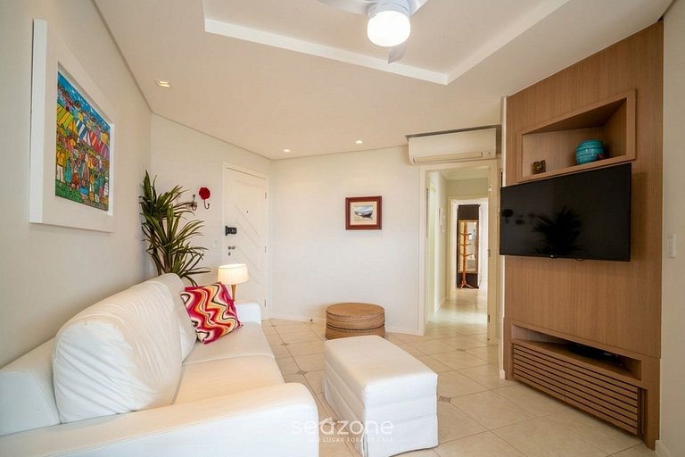 Apto em Cond. c/ Piscina e Vista p/ Mar SEY0302