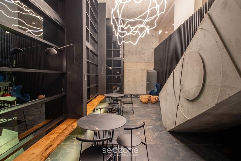 Studio em Cond. c/ Piscina no Bairro Velha PIN1903