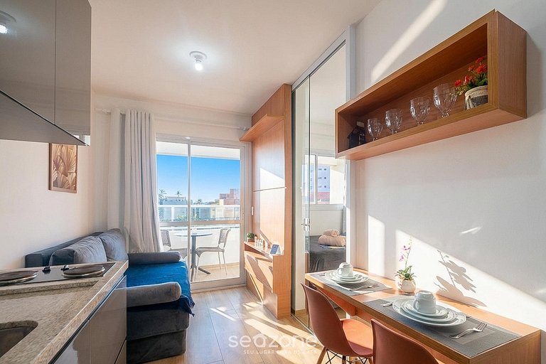 Apto en Cond. con Piscina y Vista al Mar SMA0206