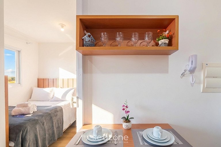 Apto en Cond. con Piscina y Vista al Mar SMA0206