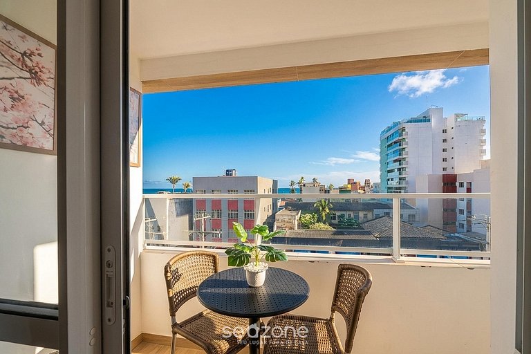 Apto em Cond. c/ Piscina e Vista p/ Mar SMA0206