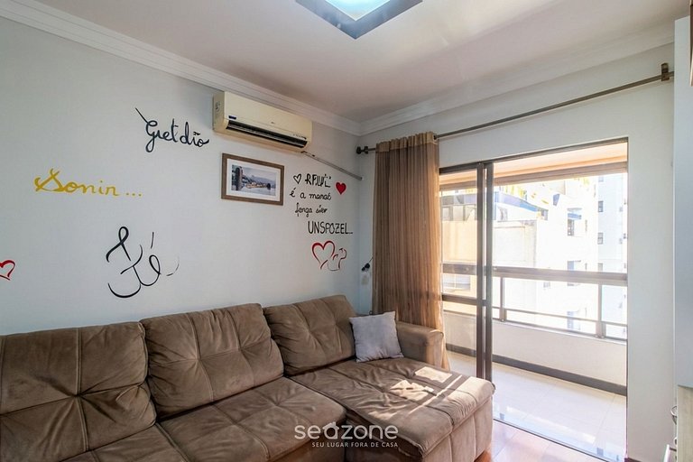 Apto em cond. c/ vista p/ Mar na Barra Sul MDA0501