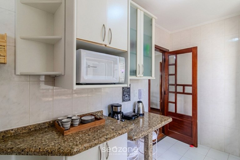 Apto em cond. c/ vista p/ Mar na Barra Sul MDA0501