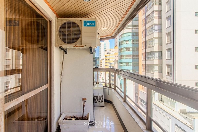 Apto en cond. c/ vista al mar en Barra Sul MDA0501