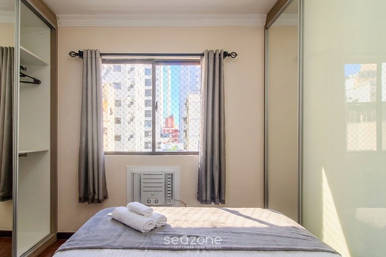 Apto em cond. c/ vista p/ Mar na Barra Sul MDA0501