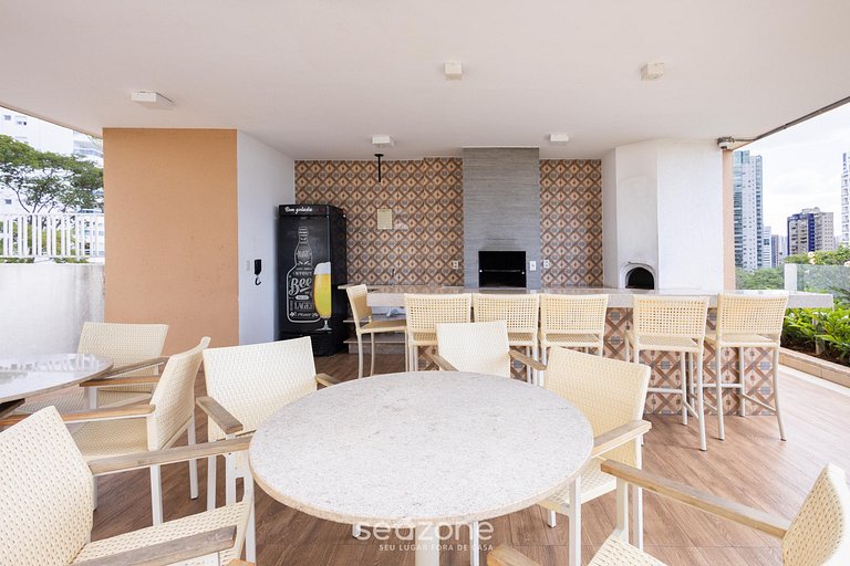 Condomínio c/ Piscina em localização privilegiada em Jardim