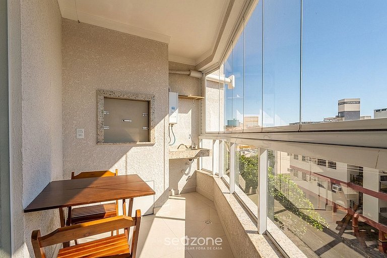 Apto en Cond. c/ Piscina en Ingleses ALV0203