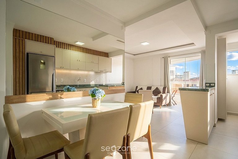 Apto em Cond. c/ Piscina a 500m da praia ALV0203