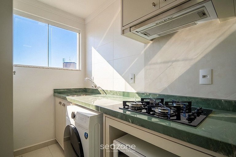 Apto em Cond. c/ Piscina a 500m da praia ALV0203