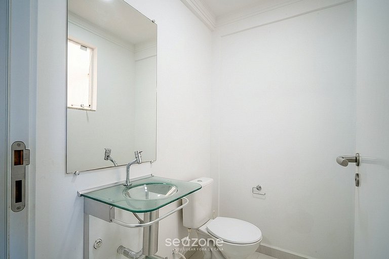 Apto em Cond. c/ Piscina a 500m da praia ALV0203