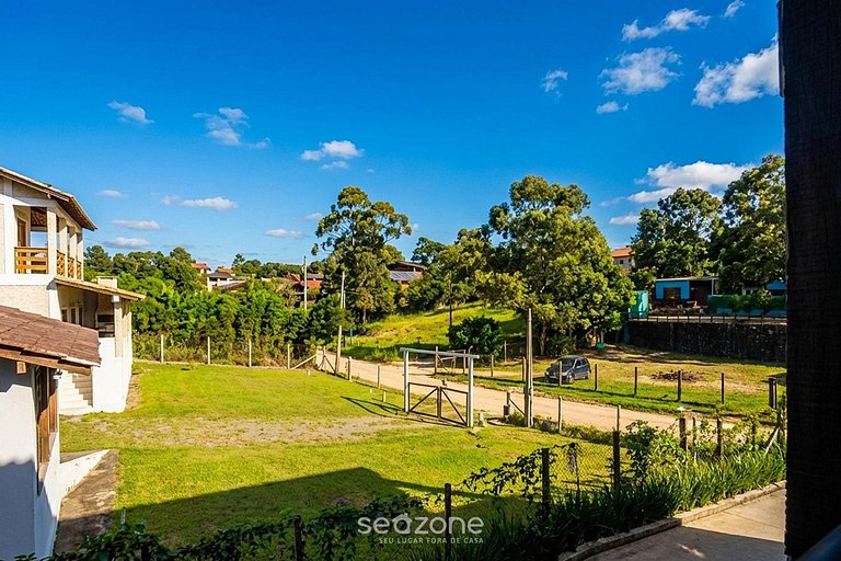 Studio em Cond. c/ Piscina no Centro RSO0023