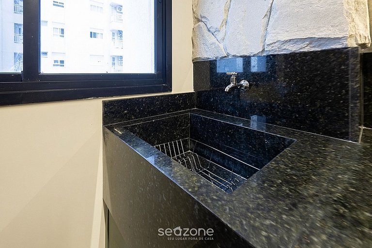 Apto en Cond. c/ Piscina en Sector Marista LIU2306