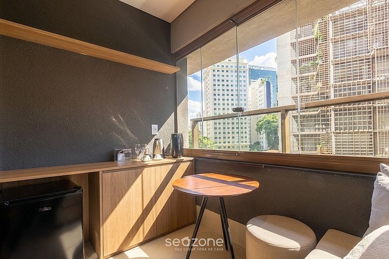 Studio em Cond. c/ Academia em Jardins HMJ0407