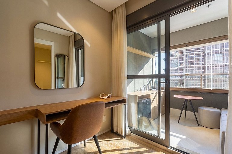 Studio em Cond. c/ Academia em Jardins HMJ0407