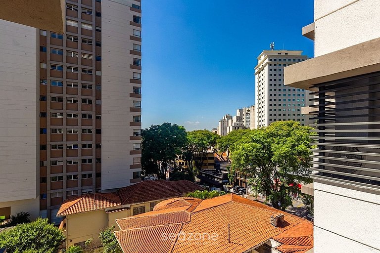 Studio em cond. c/ academia em SP HMJ0411