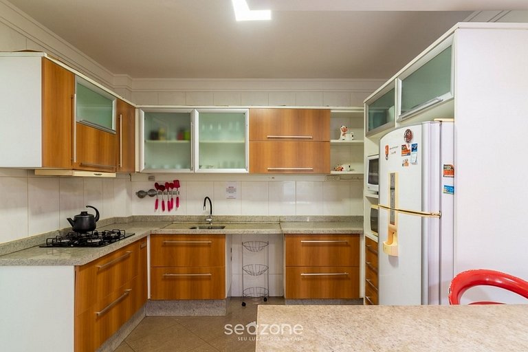 Apto c/ suíte a 30m do mar em Itapema CAE0103