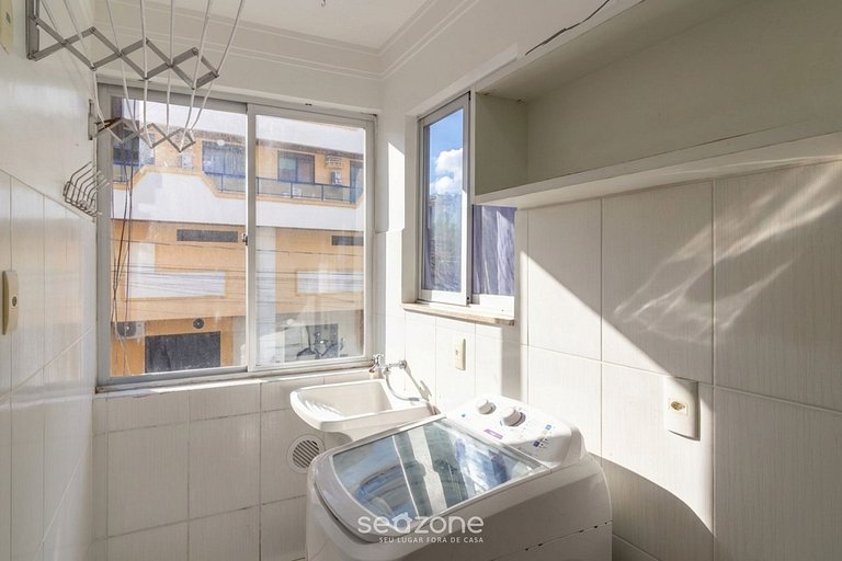 Apto con suite a 30 m del mar en Itapema CAE0103