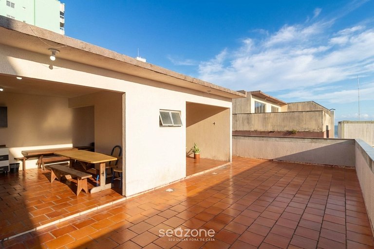 Apto con suite a 30 m del mar en Itapema CAE0103