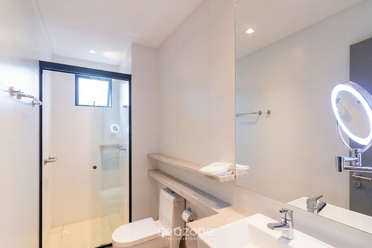 Apartamento moderno a 300 metros da praia FNK1905