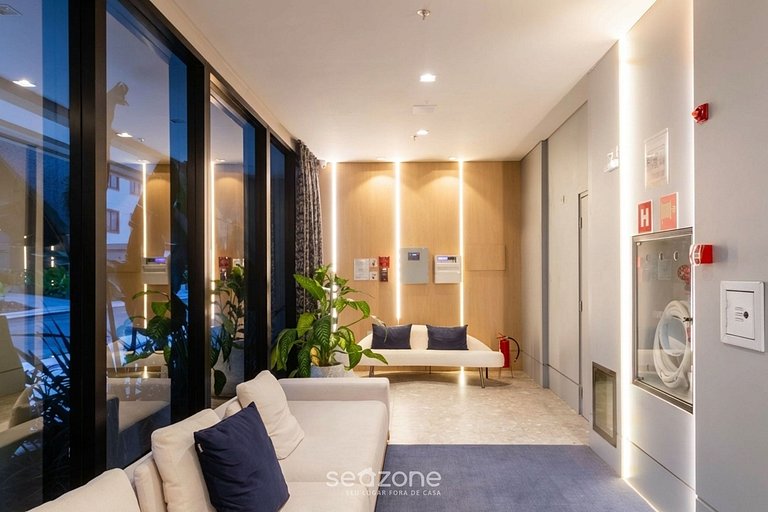 Apartamento moderno a 300 metros da praia FNK1905