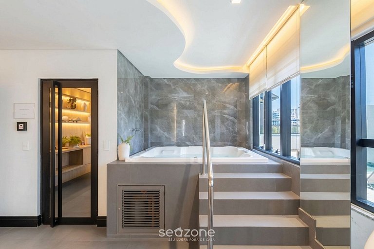 Apartamento moderno a 300 metros da praia FNK1905