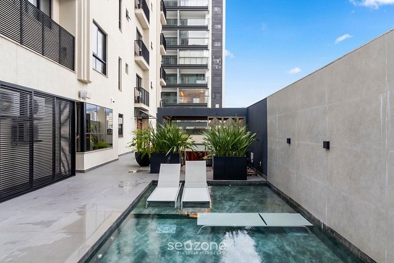 Apartamento moderno a 300 metros da praia FNK1905