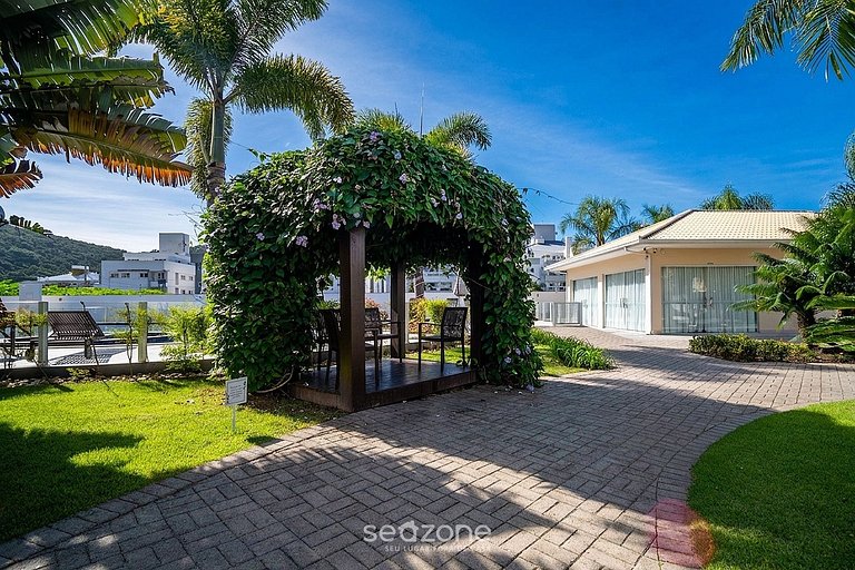 Apto em Cond. c/ Piscina em Ingleses MDR0208