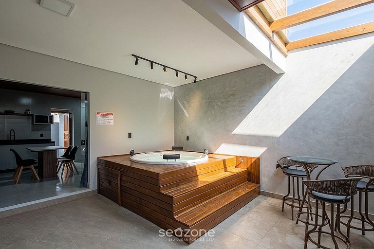 Casa Espaçosa c/ jacuzzi privativa Penha RMJ0130