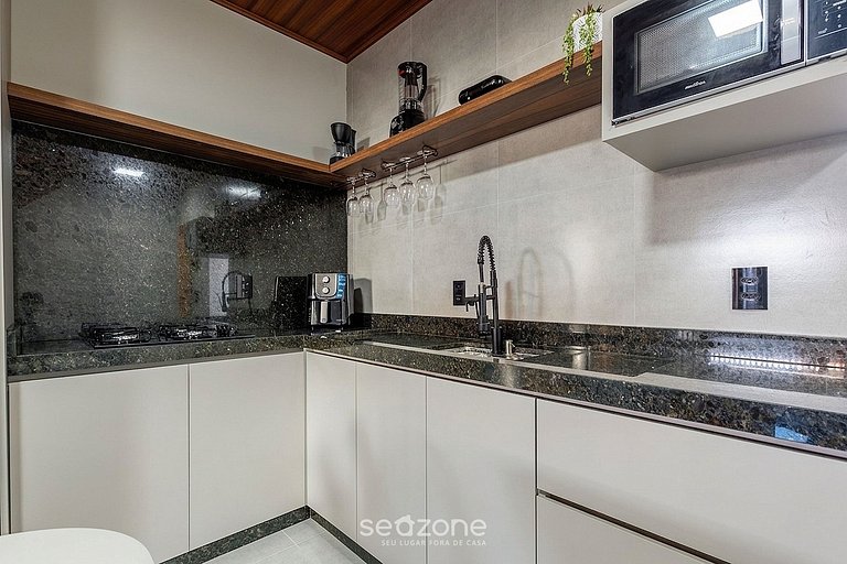Casa em Cond. c/ jacuzzi privativa Penha RMJ0130