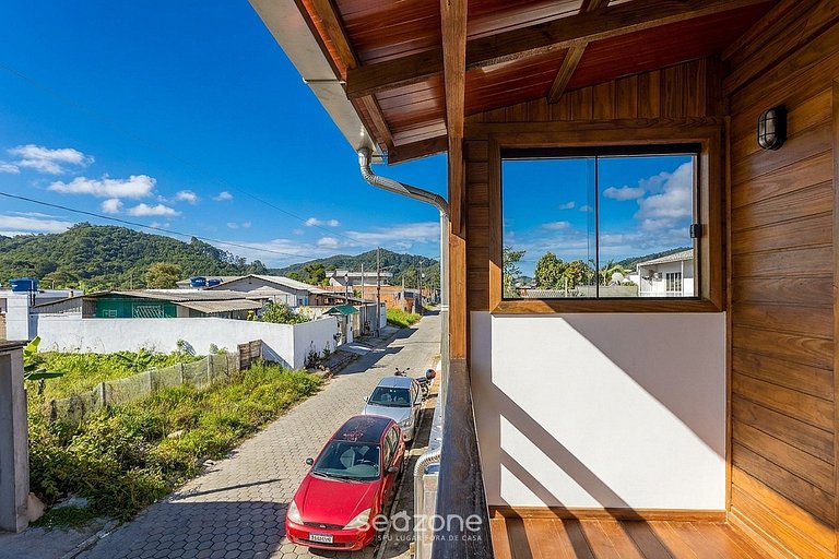 Casa em Cond. c/ jacuzzi privativa Penha RMJ0130